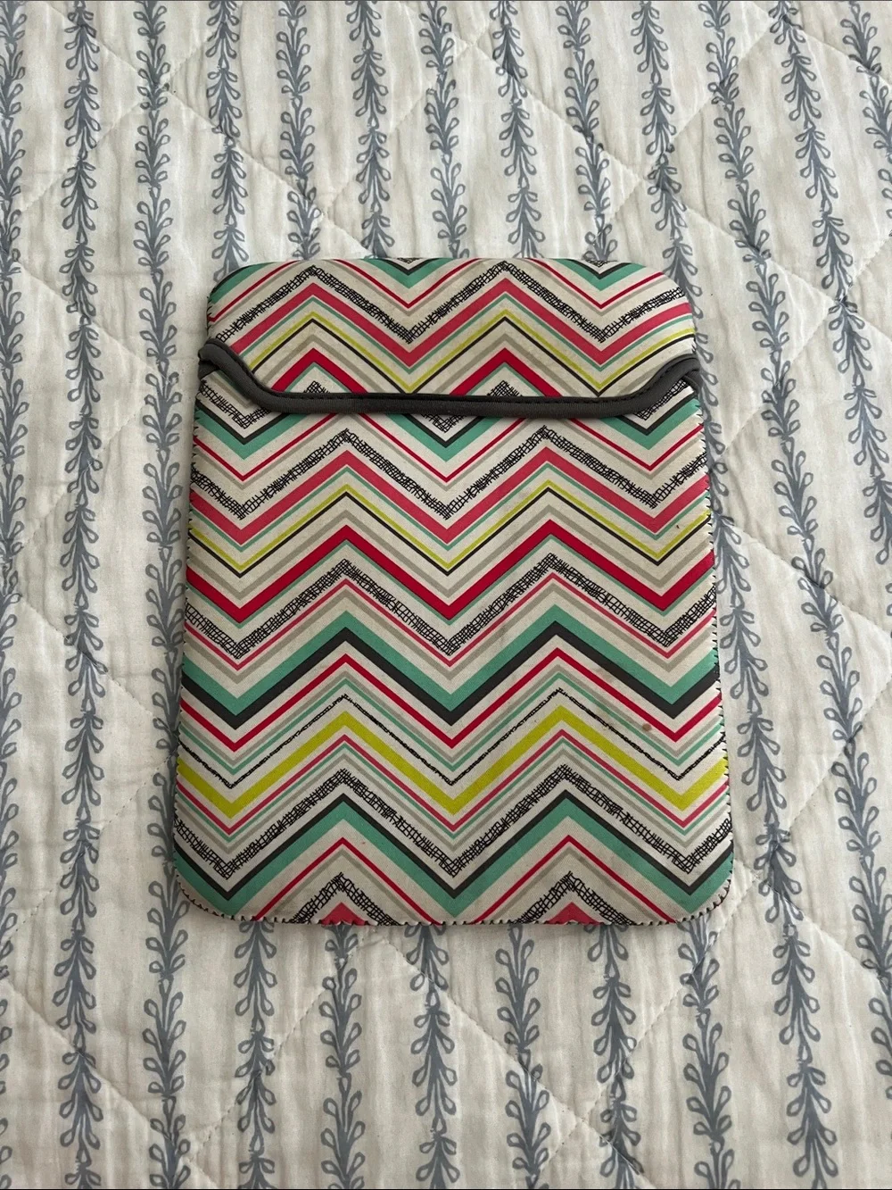 thirty-one Chevron Tablet Sleeve in Green, Red, Pink, Yellow, Black, White